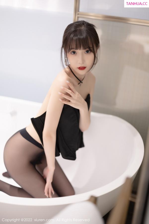林星阑  [XiuRen]高清写真图 2022.11.09 No.5831 林星阑 黑丝美腿第44张图片